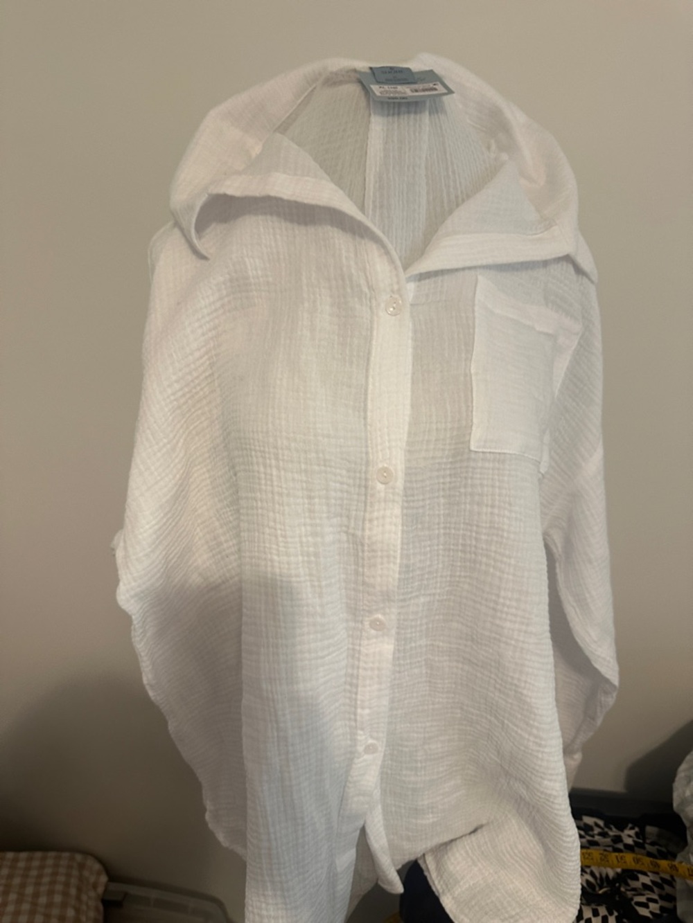 Target women's swim Lightweight White Gauze Button-Up coverup xl